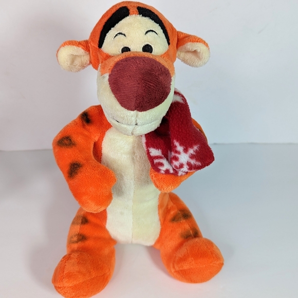 Disney's Tigger Winter Holiday Plush 11" - Picture 1 of 10